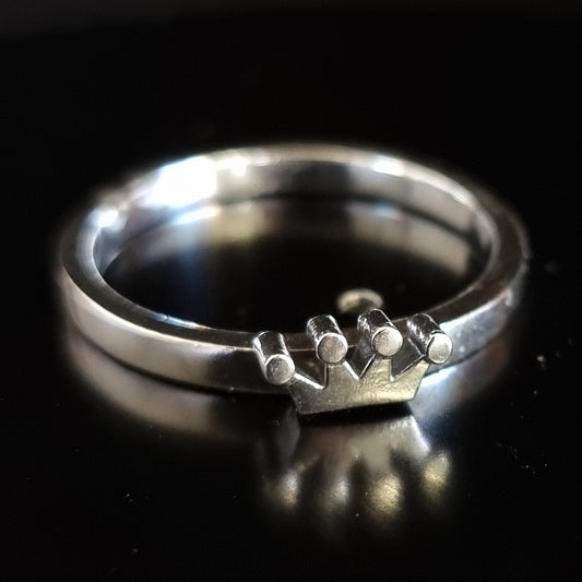 Mini Crown Ring