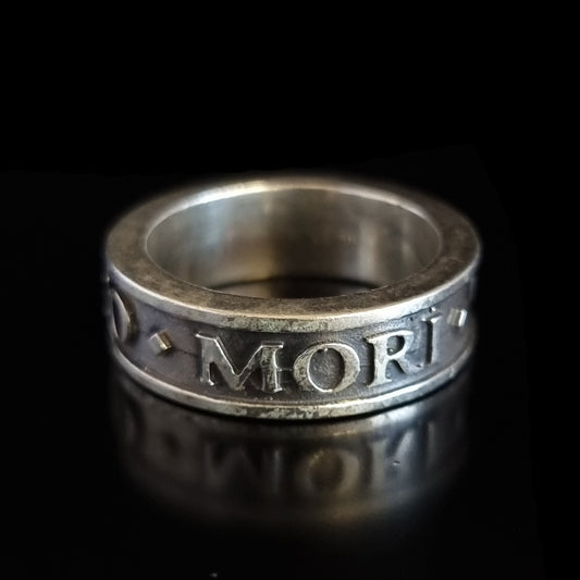 MEMENTO MORI RING