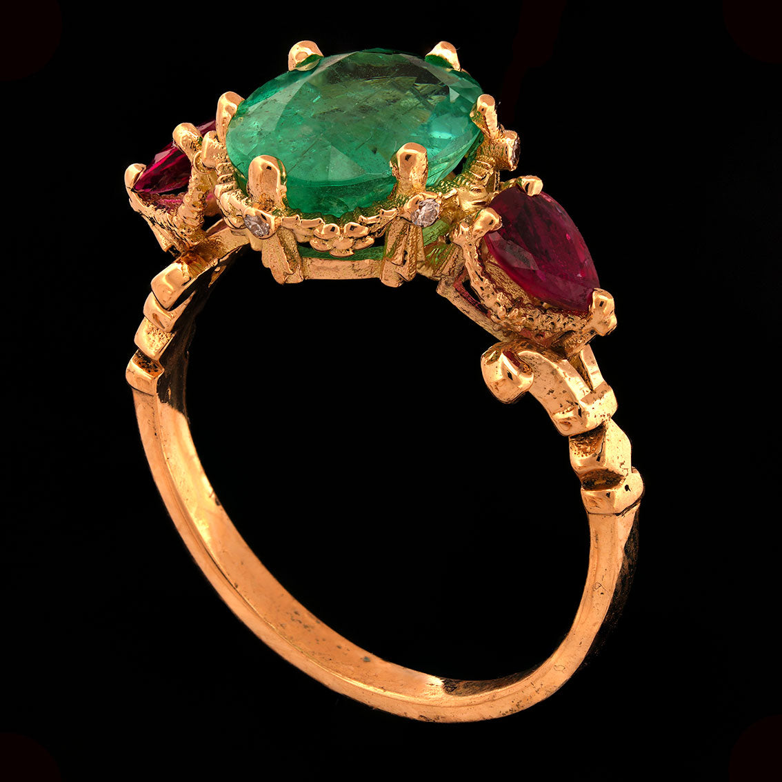 SULTAN'S EMERALD  RING