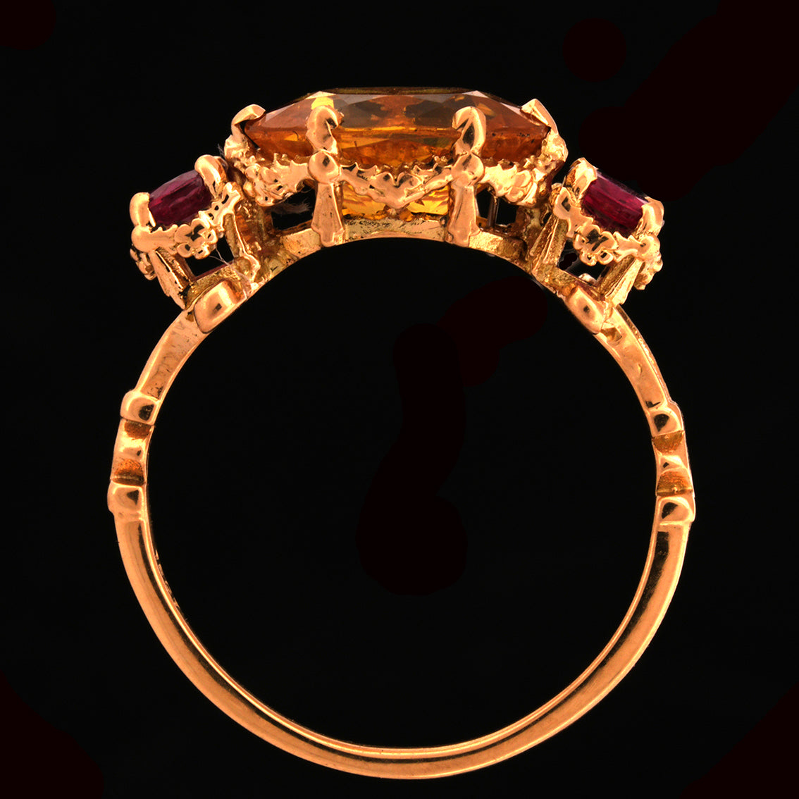 SUNLIT SOVEREIGN GARLAND RING